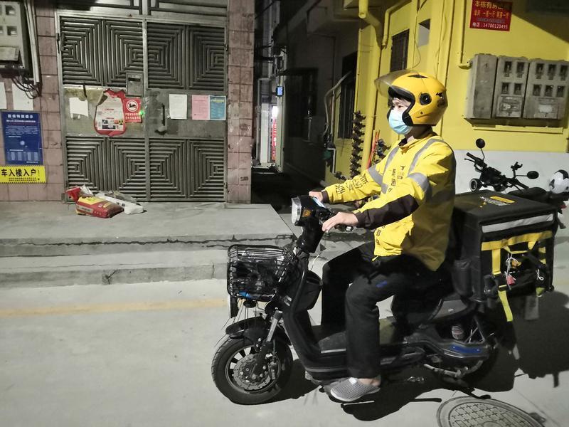 深圳疫情医护,深圳抗疫和上海抗疫