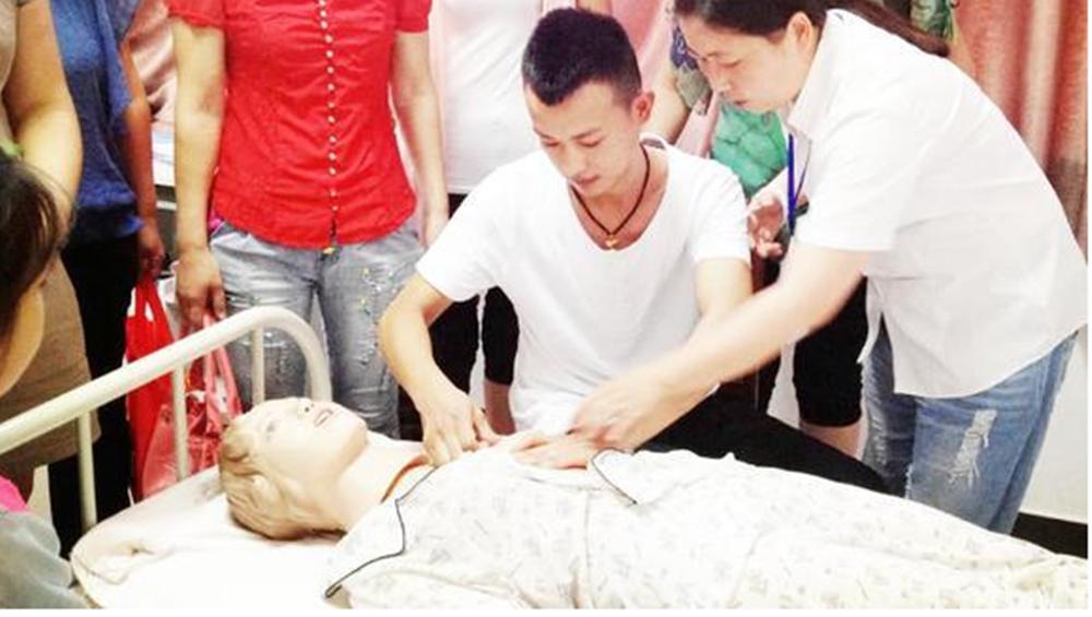 男性催奶师帮产妇催奶有用吗,男性催奶师帮产妇催奶吗