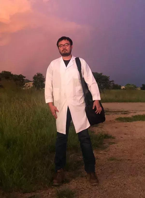 去非洲赚取百亿美金，感觉就像坐上了时光机