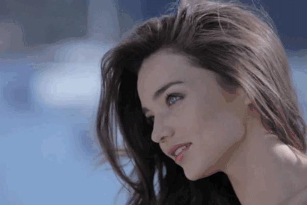 头发怎么洗蓬松没有头屑,洗完头头发蓬松毛躁怎么办