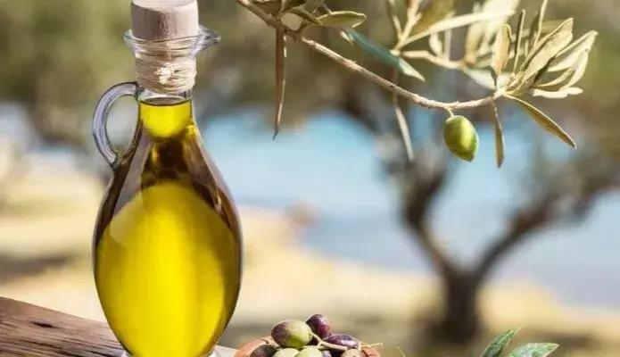 求你，都9012年了千万不要再把精油当做油了