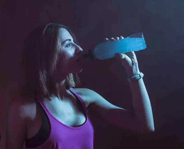 健身小白新手入门一周计划健身房,健身入门基础知识视频