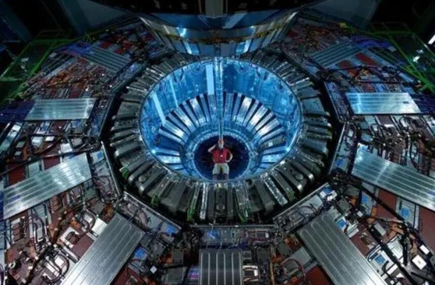 能量和质量之间可以相互转化吗,质量与能量能不能相互转化