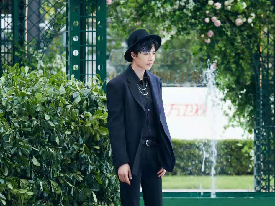 东方风云榜音乐盛典：周深刘宇宁张艺兴刘雨昕惊艳亮相，群星荟萃