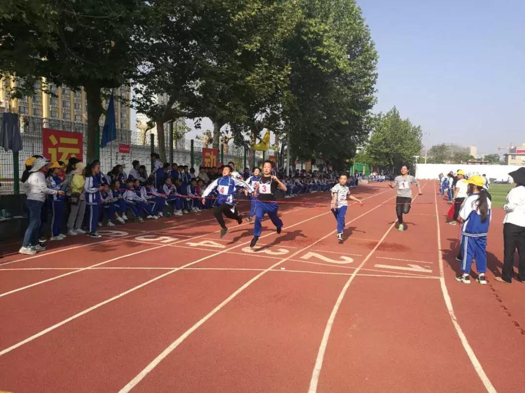 首届学校体育节暨秋季田径运动会,全市中学生田径运动会隆重开幕