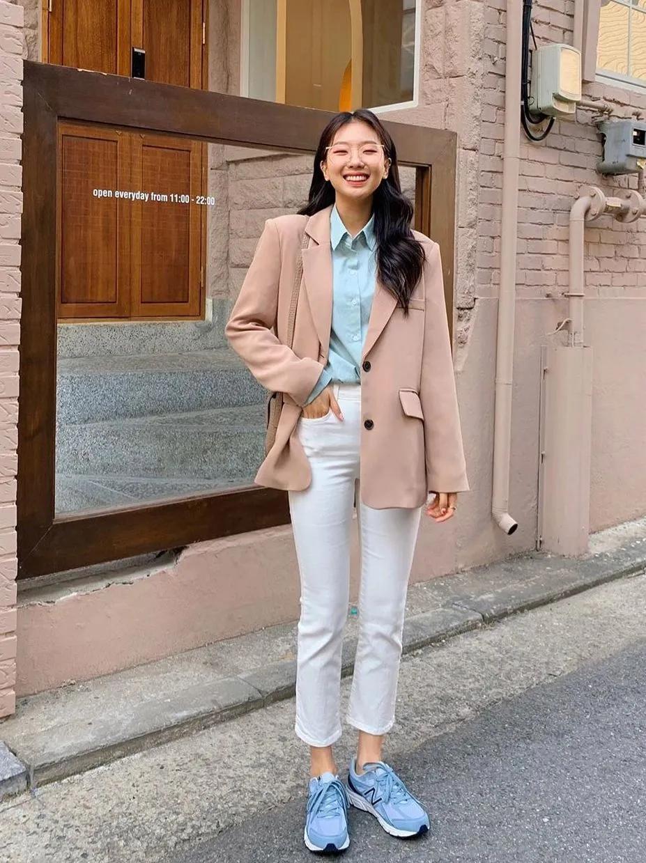 ins最火的欧美博主高级穿搭,ins很火的韩国穿搭博主