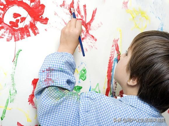 幼儿园老师说小孩有性格,幼儿园老师讲学生表现