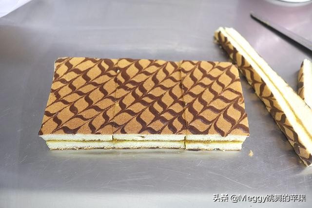 5个鸡蛋的蛋糕烤几分钟,一个鸡蛋烤箱烤蛋糕