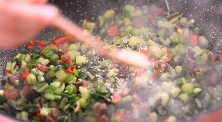 推荐三道补钙的食谱该好好补钙了,适合年轻人吃的补钙养生食谱