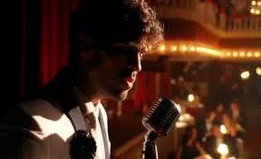 拥有五号香水的女人将会被爱眷顾TobeNo.5woman,tobeloved