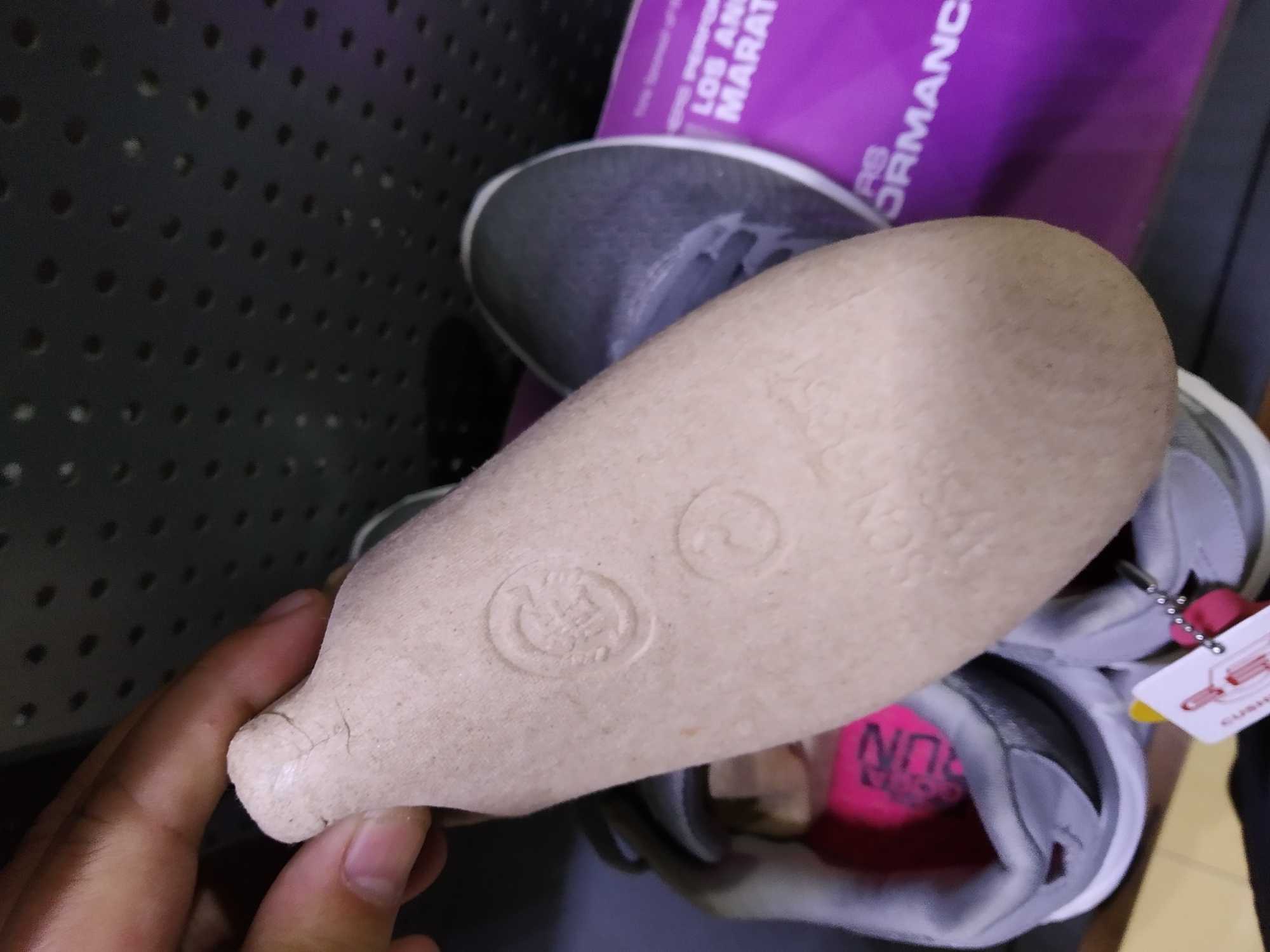 健步鞋美国,斯凯奇第七代健步鞋上市时间