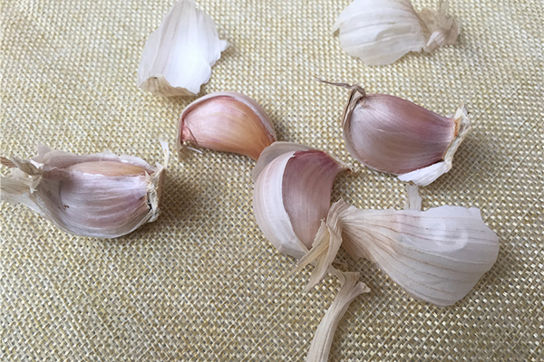 醋泡黑豆能降血压效果怎么样,醋泡花生跟醋泡黑豆哪个能降血压