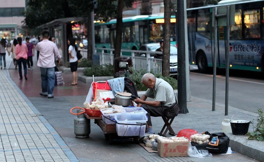说干活累的人,说工作累的人