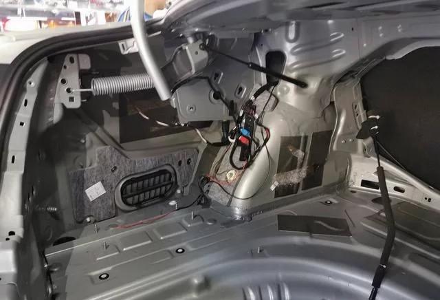 老迈腾对比新迈腾隔音测试,大众迈腾隔音及音响改装