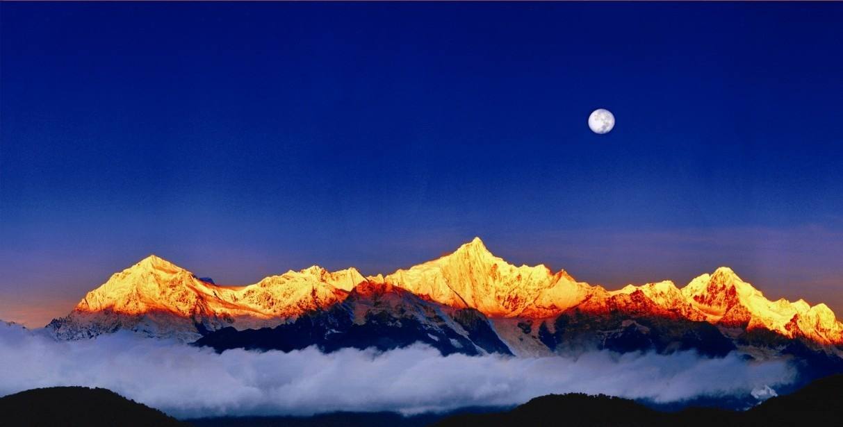 自驾疆藏线,318川藏线自驾游独库公路