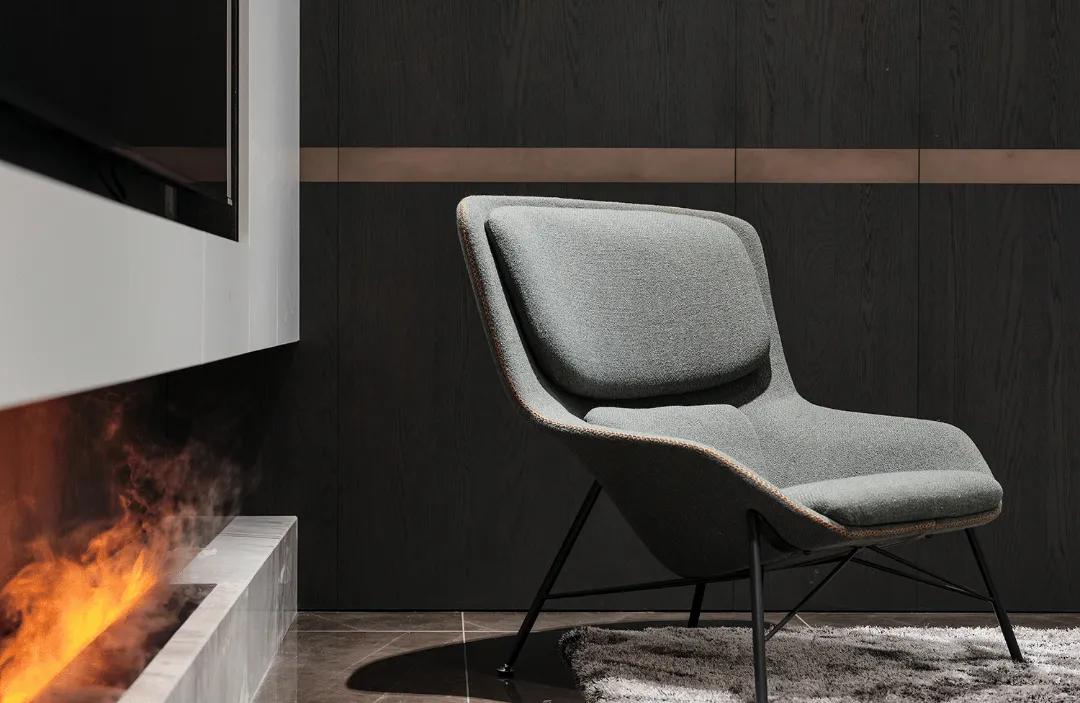 也要给家里装个壁炉！取代电视墙又能冬日围坐取暖，提升家居质感