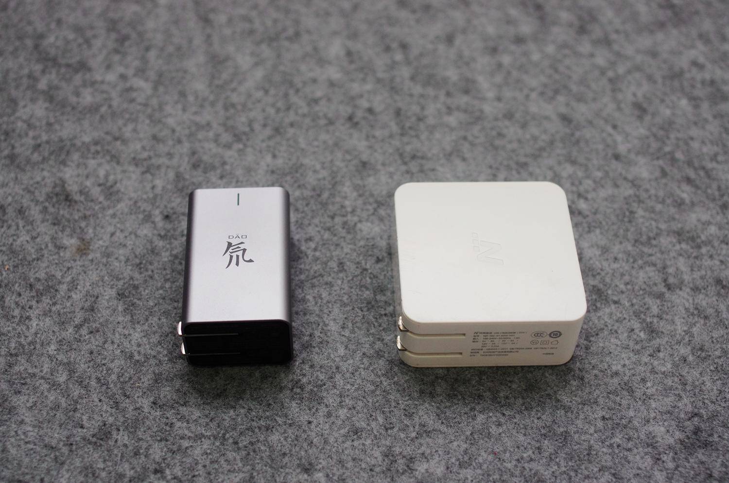 或许比原厂还要好一些：我的iPhone12的“高冷”配件们