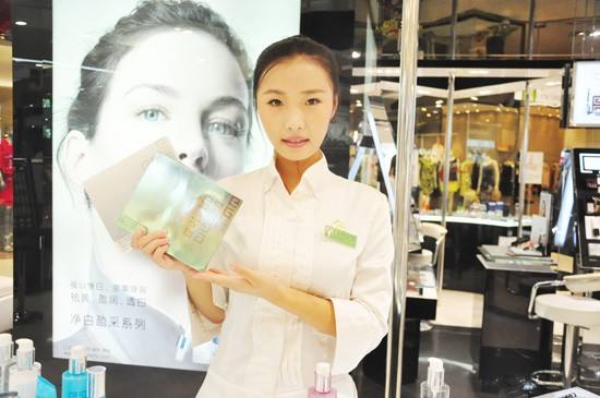 化妆品购买注意事项表,买化妆品应该注意什么问题