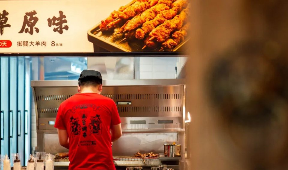 一年能卖出300万串羊肉串,摆摊卖羊肉串一年赚500万