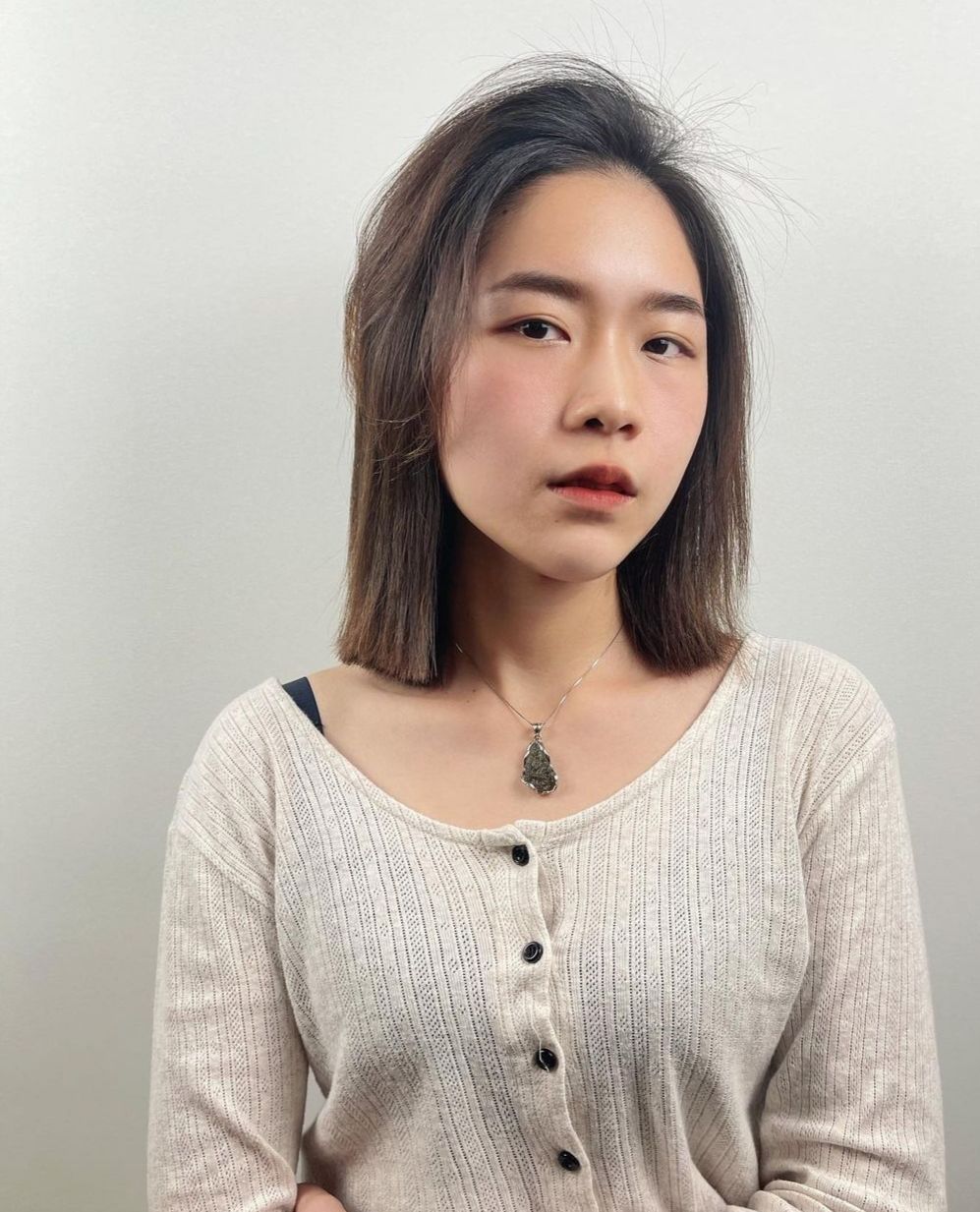 长发请退位，2021年夏天流行直短发，又美又飒成风景，还显脸小