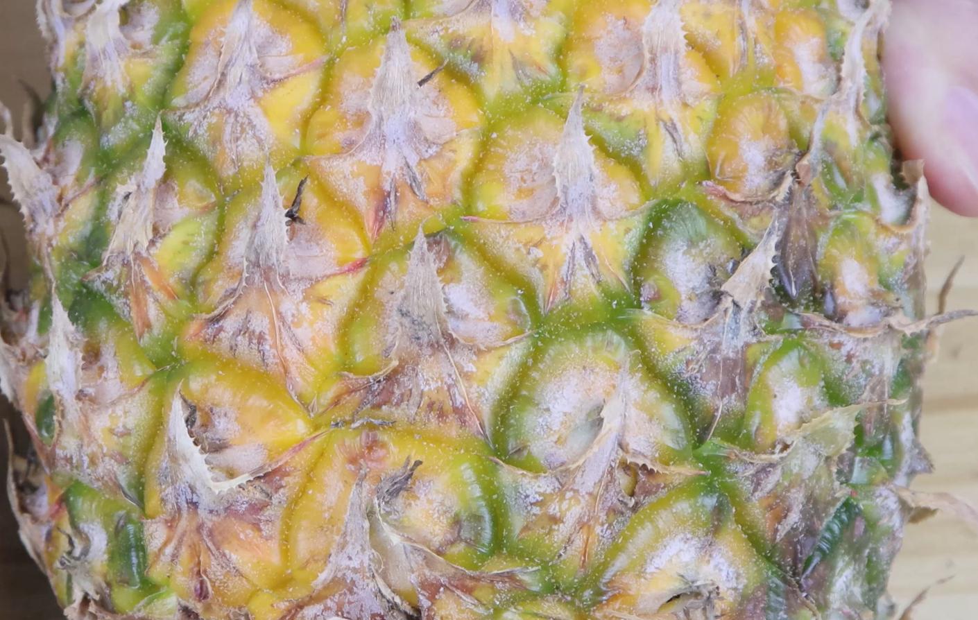 如何挑菠萝又甜又多,菠萝怎么选才酸酸甜甜