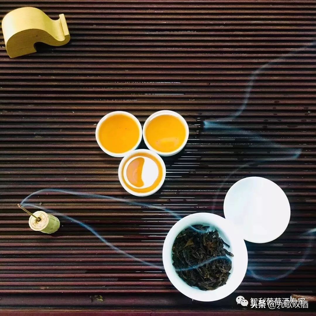 那个带唇印的红酒杯是什么杯?看完你就是朋友圈最懂葡萄酒杯的人