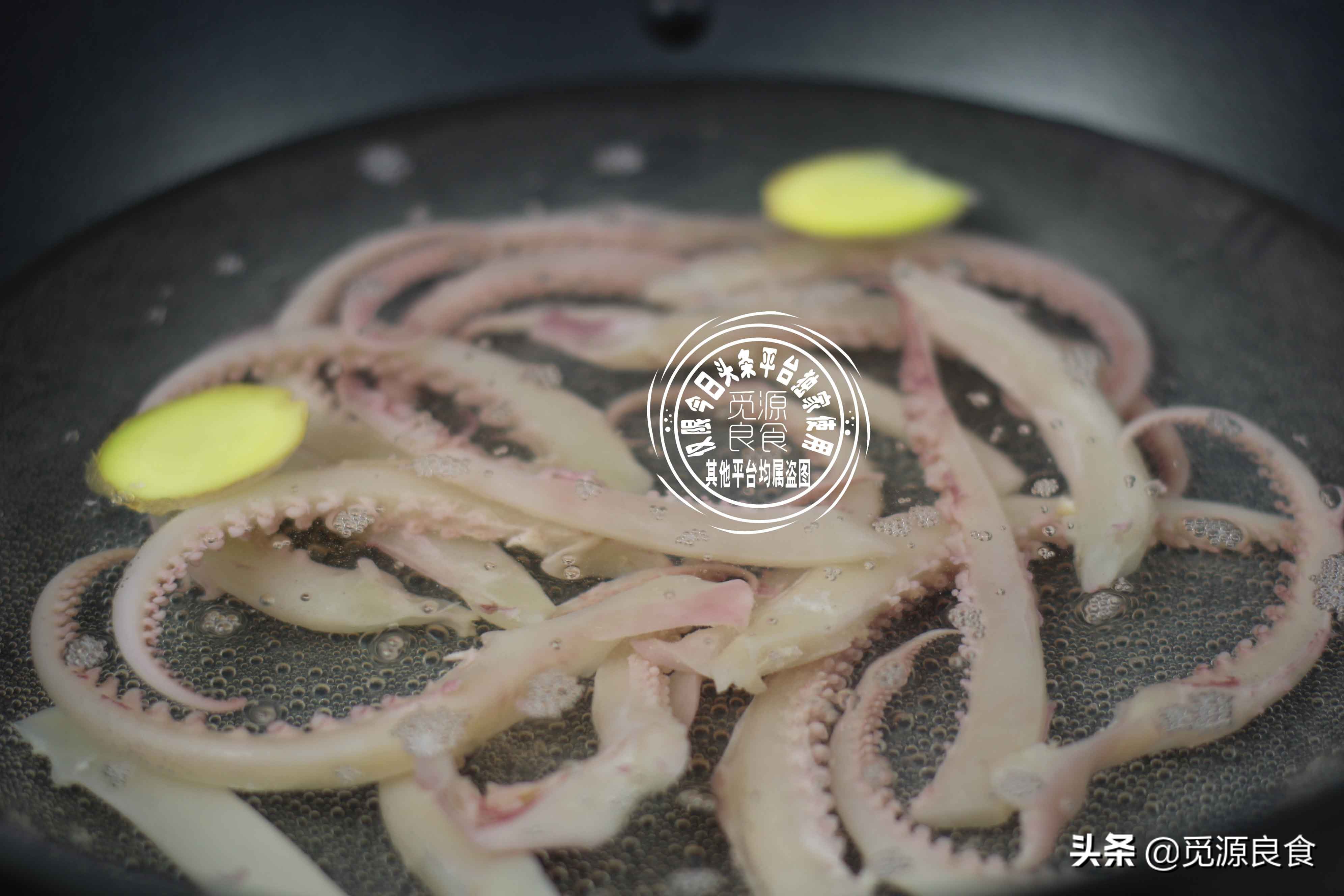 鱿鱼焯水后爆炒3分钟能熟吗,爆炒鲜鱿鱼的做法大全家常窍门