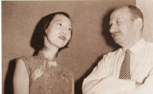 张爱玲搬家,张爱玲去世时有多惨