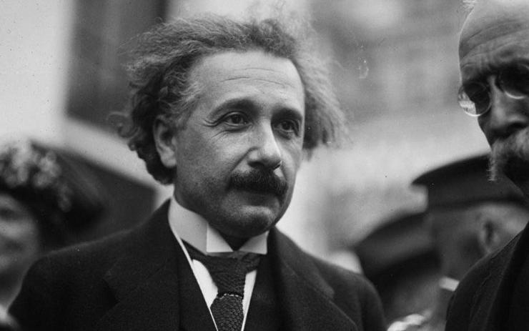 爱因斯坦临死前失去大脑,爱因斯坦死后大脑哪去了