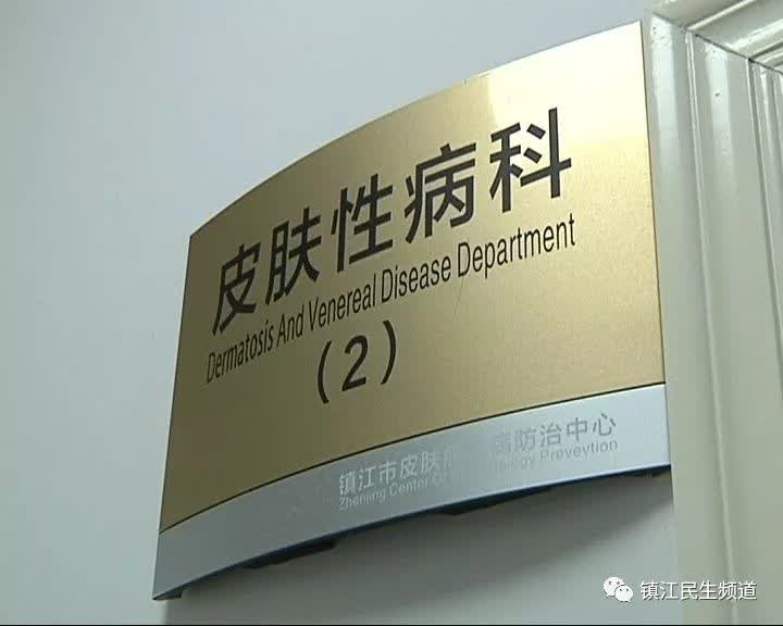 本来只想洗个头结果烫了个头,本来就想洗个头没想到指甲都剪了