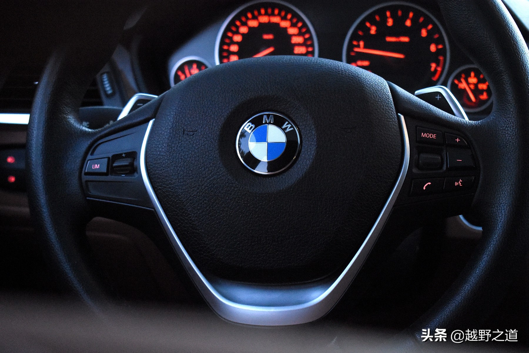 宝马3系加速第一视角,宝马3系亮点介绍话术