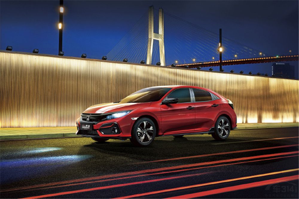 领克02hatchback和思域hatchback,两厢思域二手还是买新车好