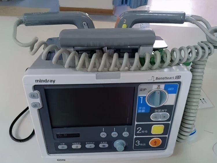 除颤仪救命成功率,救命神器除颤仪怎么用