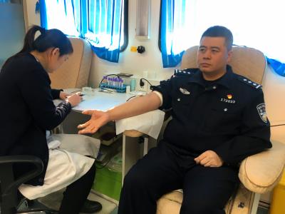 民警捐献熊猫血视频,民警捐献熊猫血