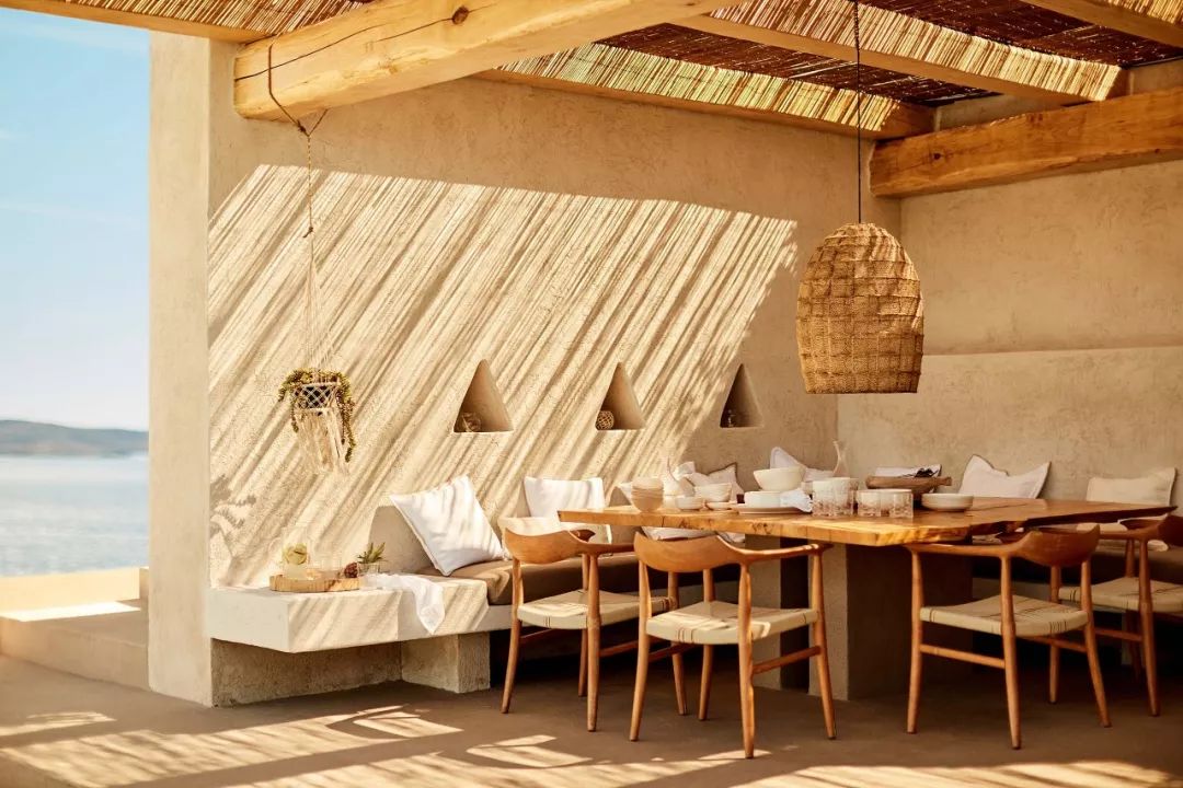 在zarahm买衣服怎么样,为什么年轻人都喜欢在zara买衣服