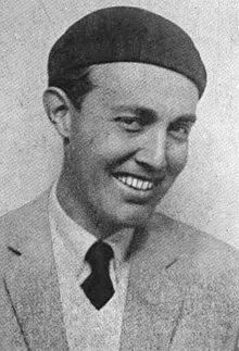 易烊千玺最新机场小脚裤,易烊千玺是不是最喜欢穿小脚裤