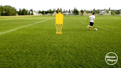 简单又实用的过人技巧足球,足球过人技巧空中摆动腿