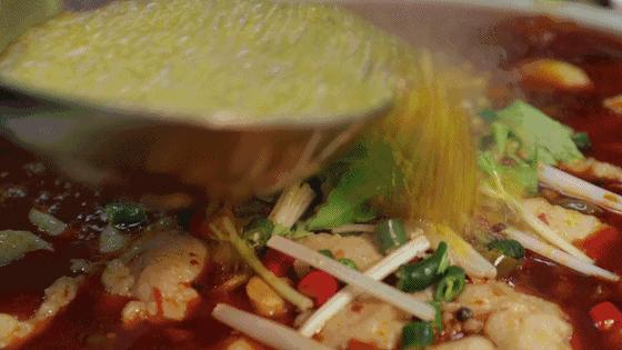 人均60的餐厅带舞台,60人一桌的餐厅