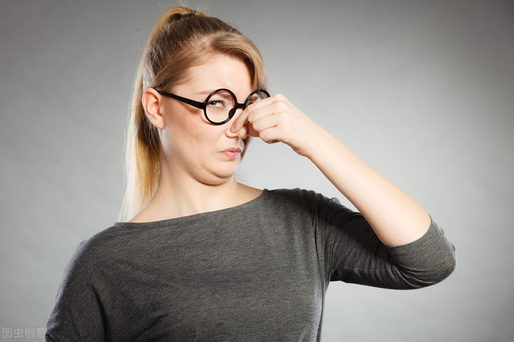 放臭屁是什么病的早期症状有哪些,这三种臭屁可能是疾病的前兆