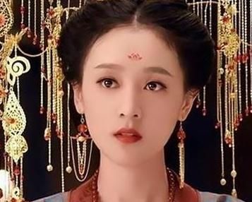 甜到蛀牙文：公主宴，九皇叔把她挤软榻上亲哭了，这一哭他宠18年