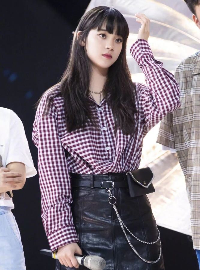 刘雯最近出席的时装周,刘雯时装秀近图