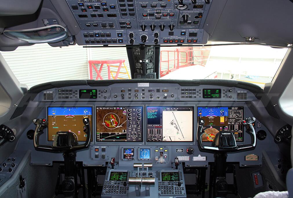 李嘉诚拥有的是什么飞机,李嘉诚小型飞机