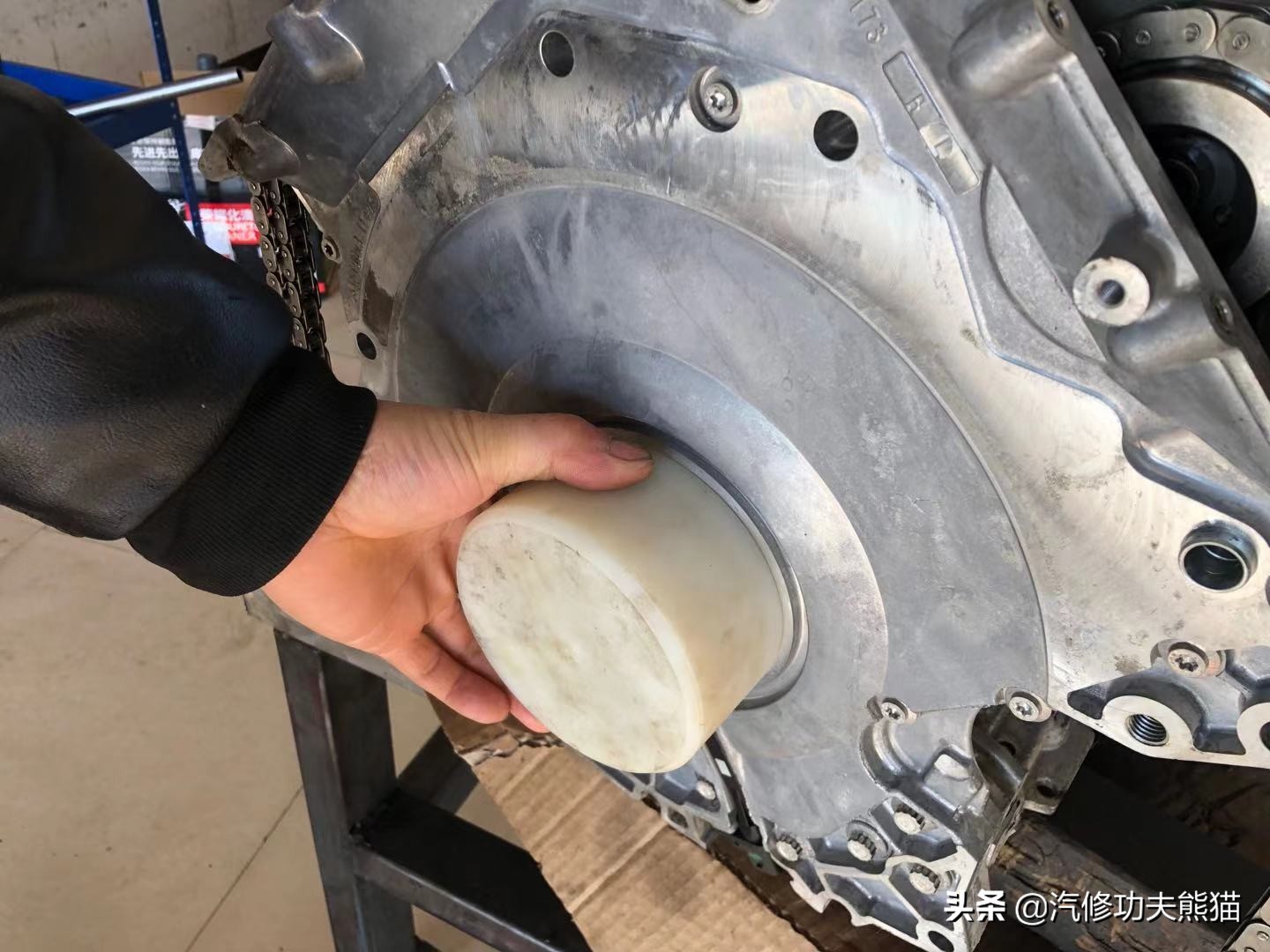 为什么都说奥迪a6l烧机油,奥迪a6l2.4烧机油原因分析