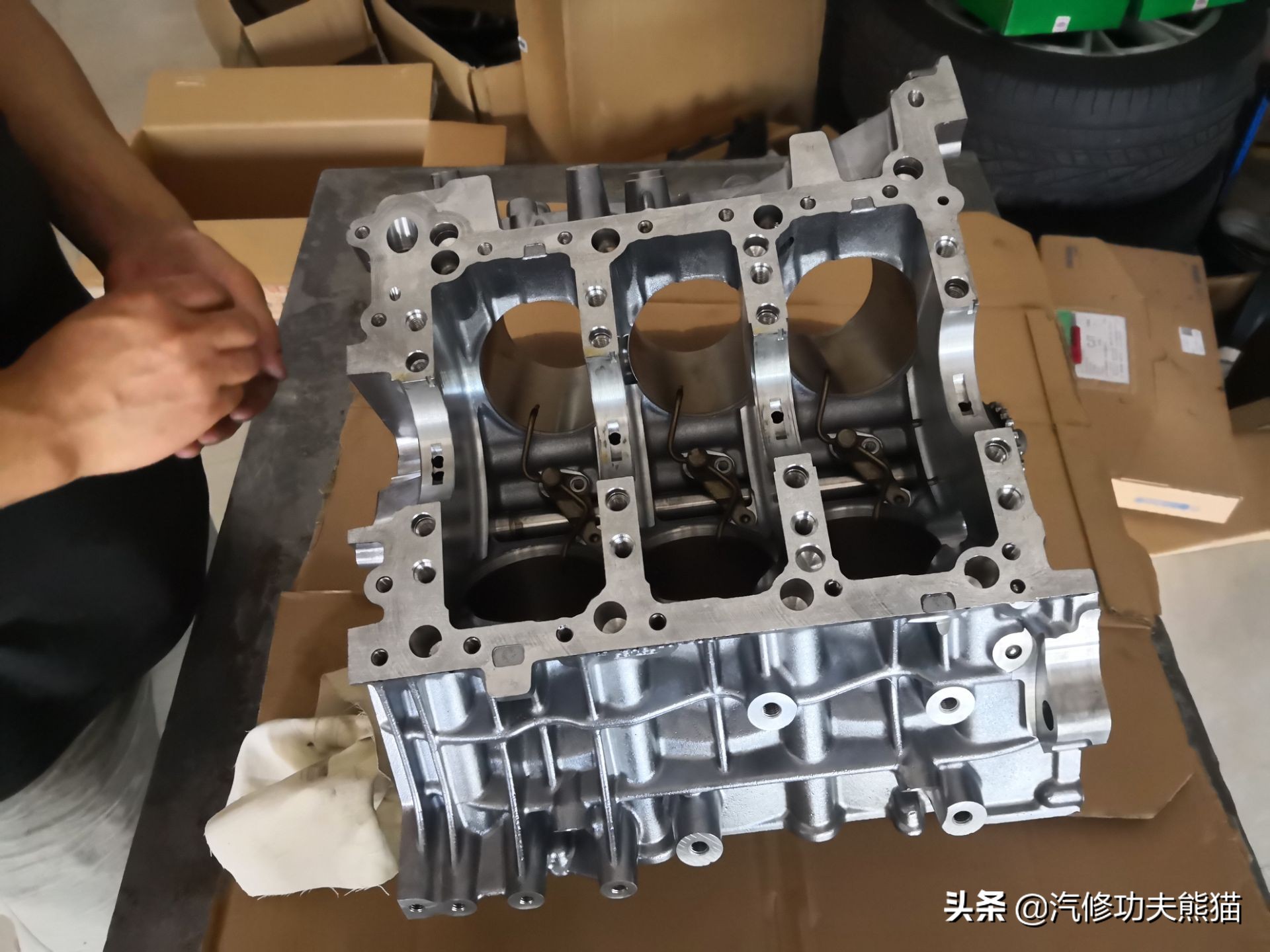 奥迪a8l烧机油严重有什么征兆,奥迪a8l烧机油现象普遍吗