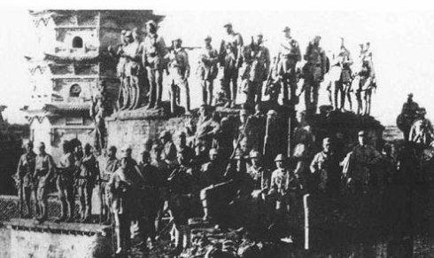 国军对日军有多惨烈,国军抗击日军名场面