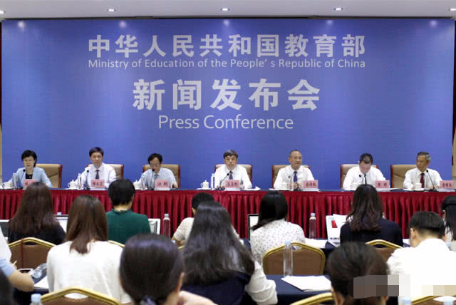 诗词死记硬背真可惜!小学语文特级老师,教娃解锁诗词学习新方法