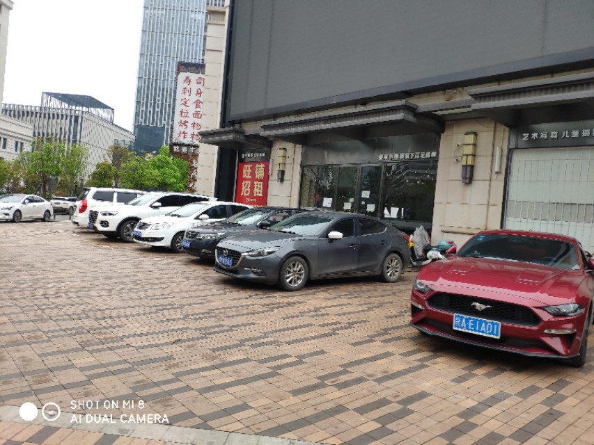 南昌红谷滩万达商铺多少钱出租,南昌红谷滩万达金街商铺出售