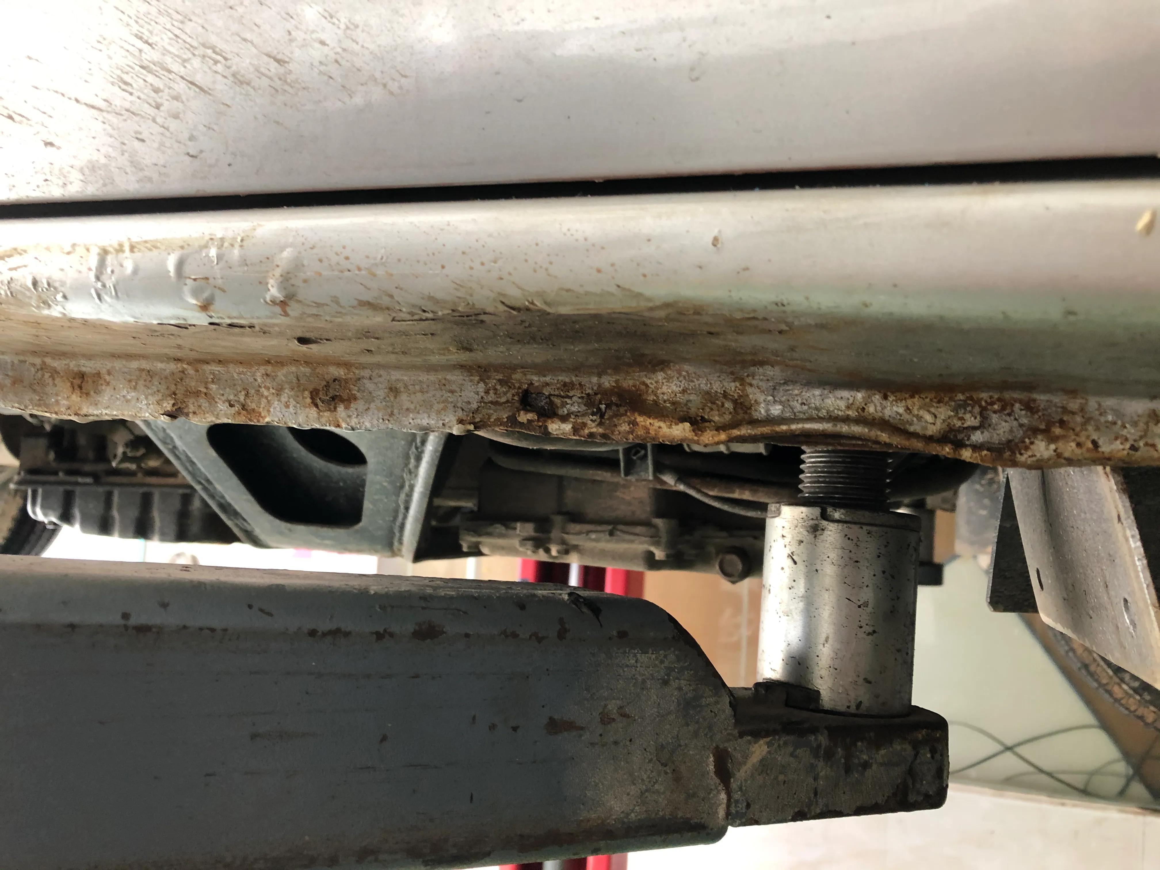 铃木浪迪面包车二手10年多少钱,二手车铃木浪迪整备费用