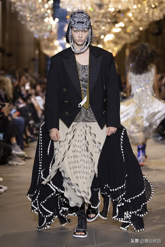 lv新包大全套都是包含什么,lv新包