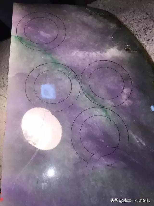 结婚三金买多少克黄金合适,结婚三金是黄金好还是白金好